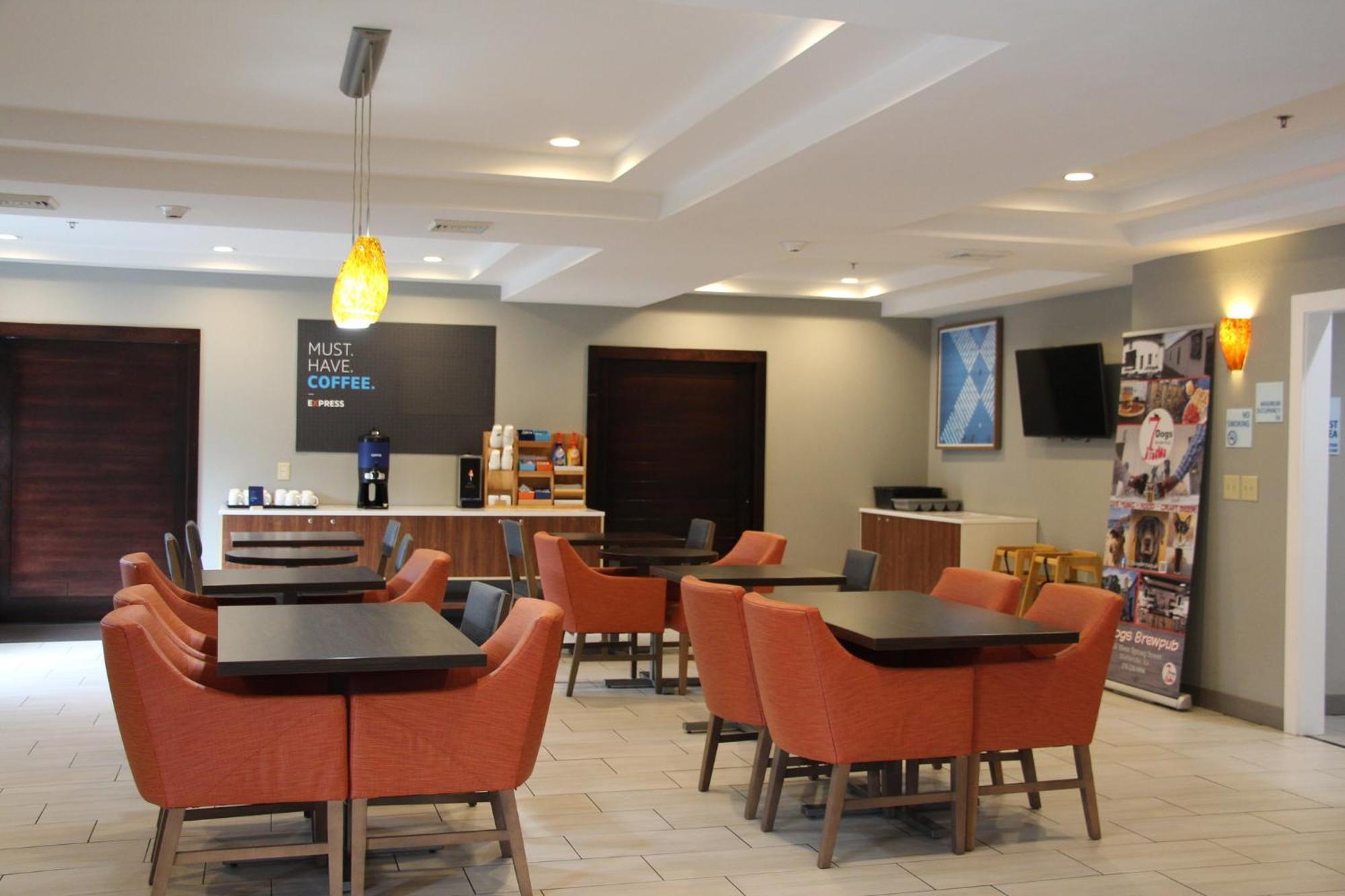 Holiday Inn Express & Suites Wytheville, An Ihg Hotel Екстер'єр фото