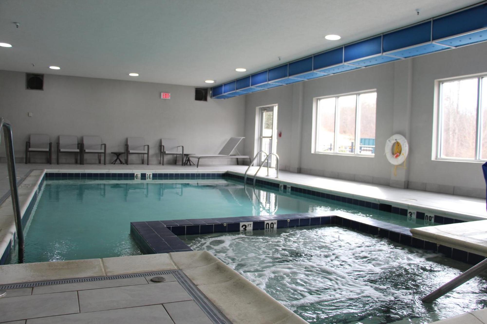 Holiday Inn Express & Suites Wytheville By Ihg Екстер'єр фото