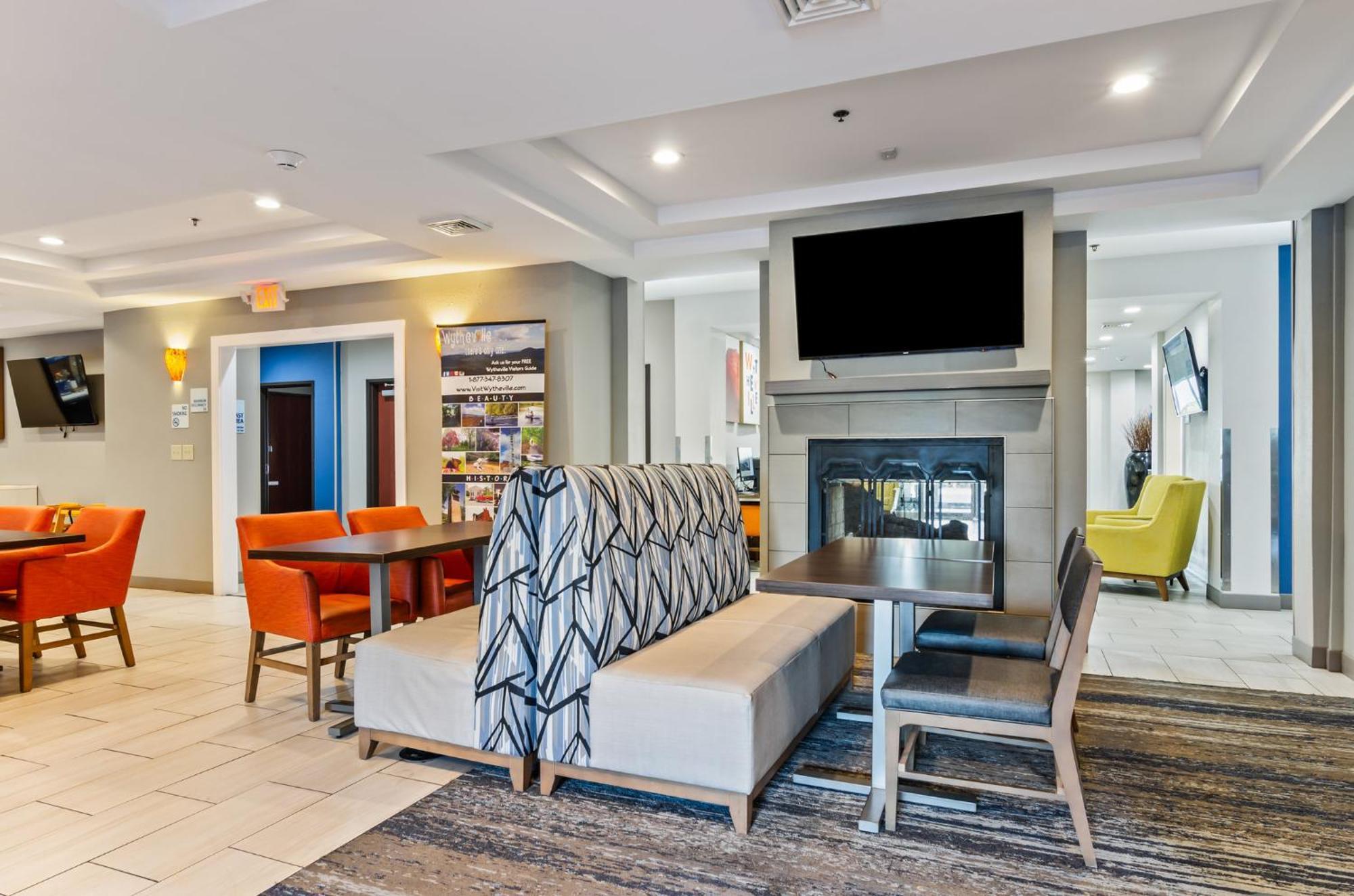 Holiday Inn Express & Suites Wytheville By Ihg Екстер'єр фото