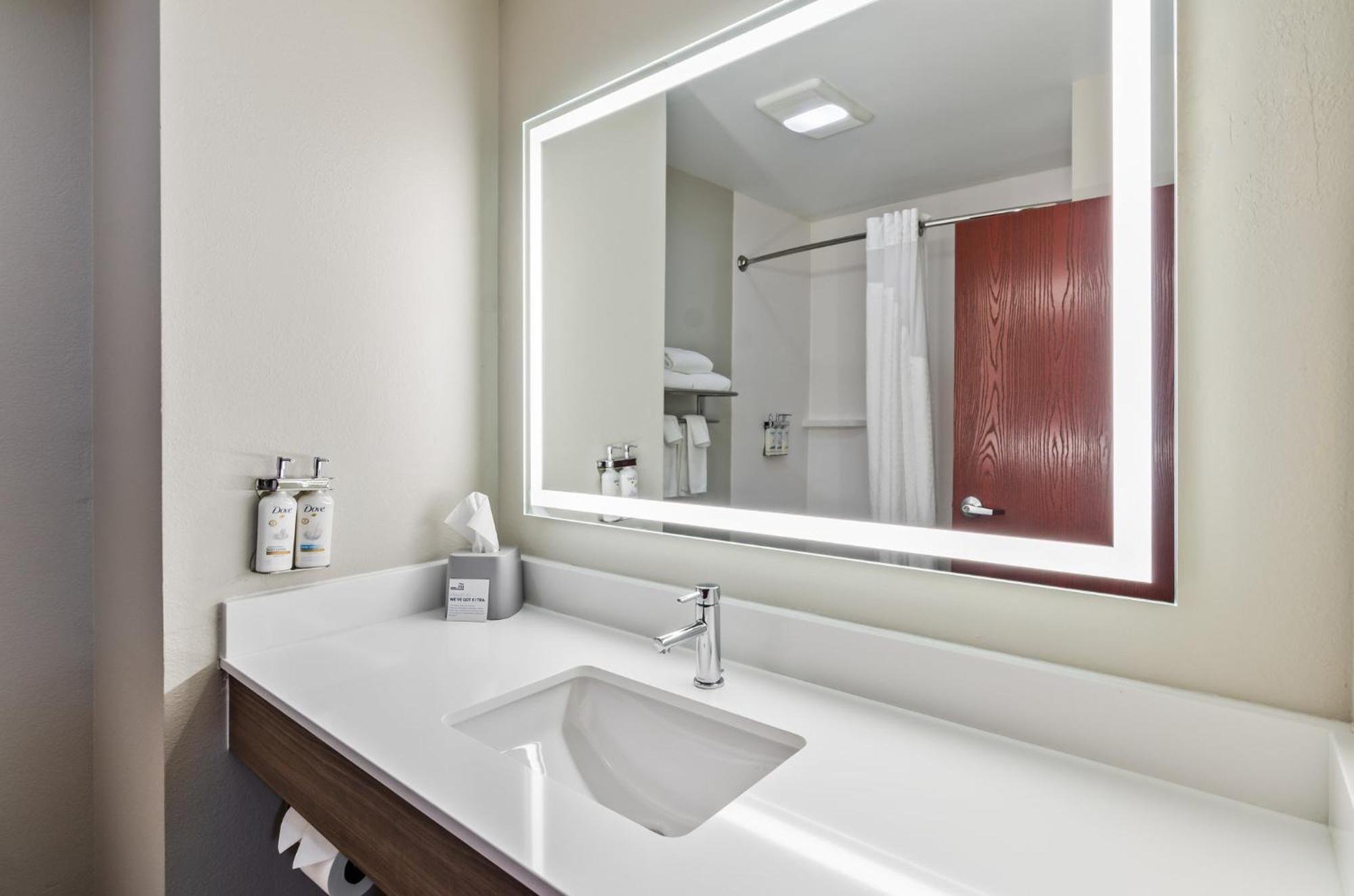 Holiday Inn Express & Suites Wytheville, An Ihg Hotel Екстер'єр фото